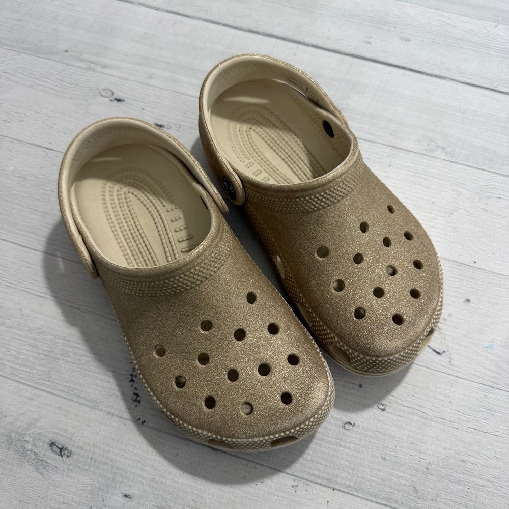 Crocs kids classic clogs gold glitter big kids size 2